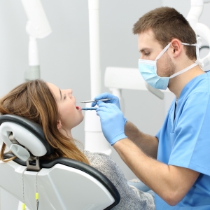 Dentist protective gloves